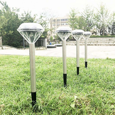 ไฟสวน LED พลังงานแสงอาทิตย์ตกแต่งสวน IP65 ไฟทางเดินพลังงานแสงอาทิตย์โลหะ 6lm